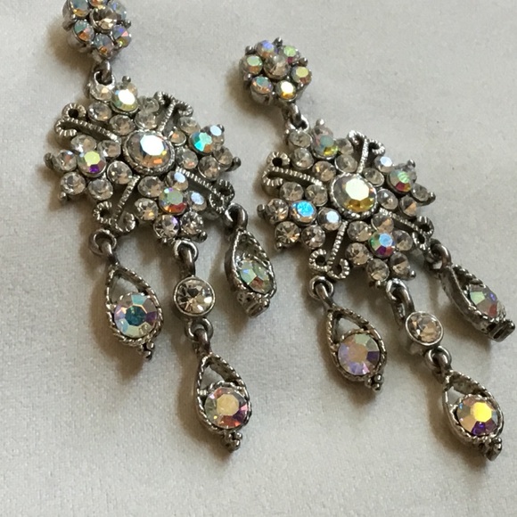 Vintage Jewelry - Vintage Silver Aurora Borealis Crystal Drop Earrings